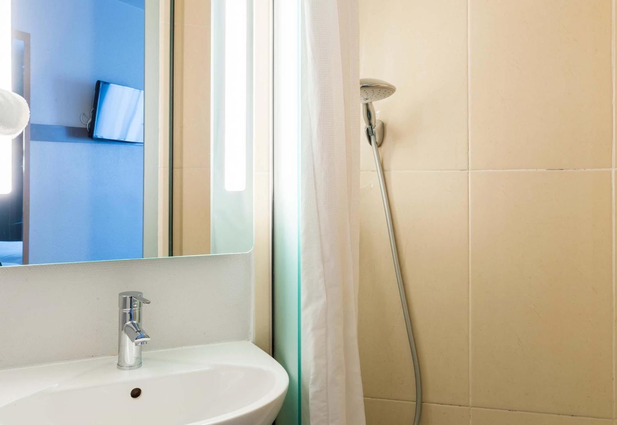 B&B Hotel Troyes Saint-Parres-Aux-Tertres エクステリア 写真