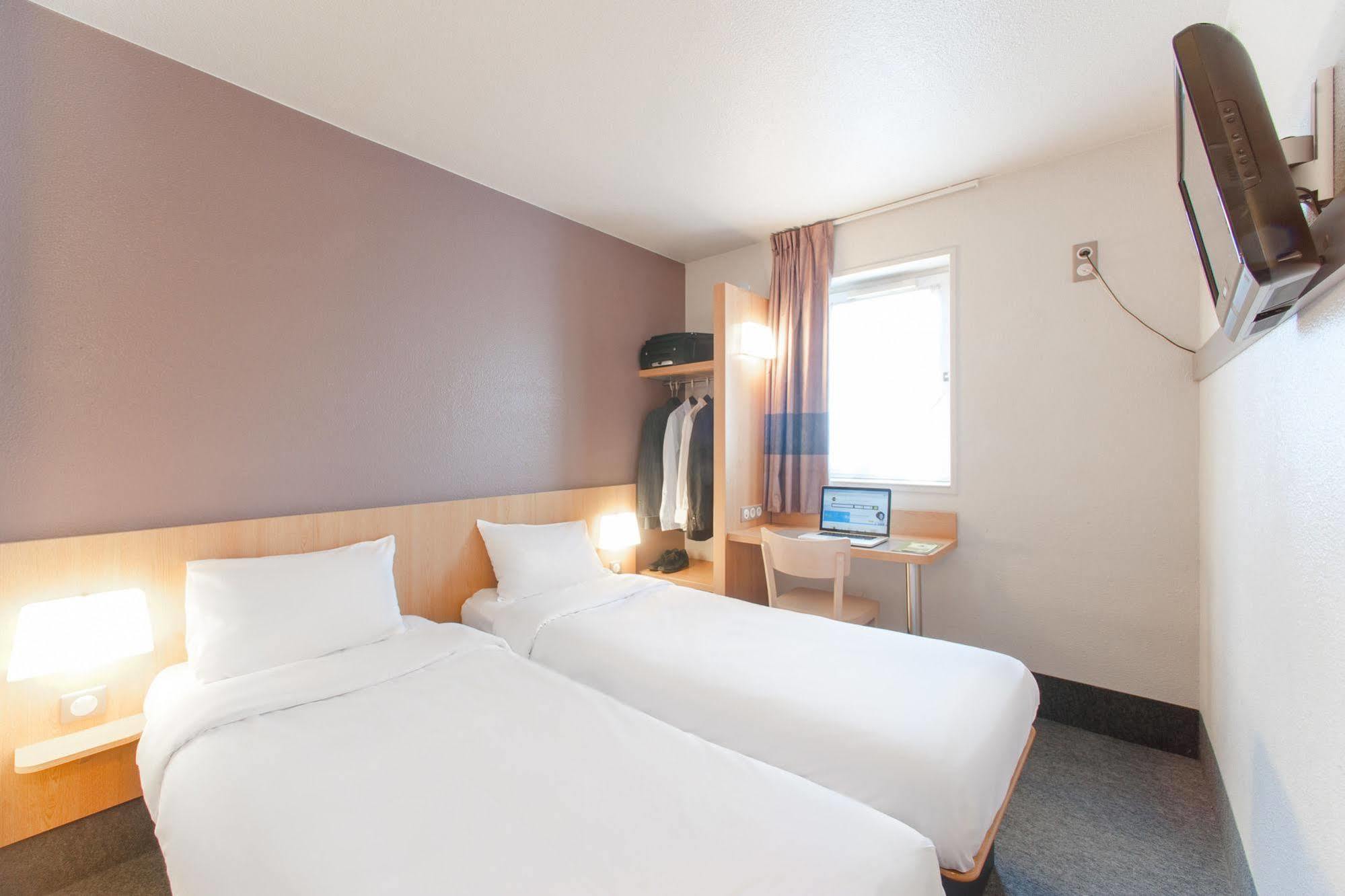B&B Hotel Troyes Saint-Parres-Aux-Tertres エクステリア 写真