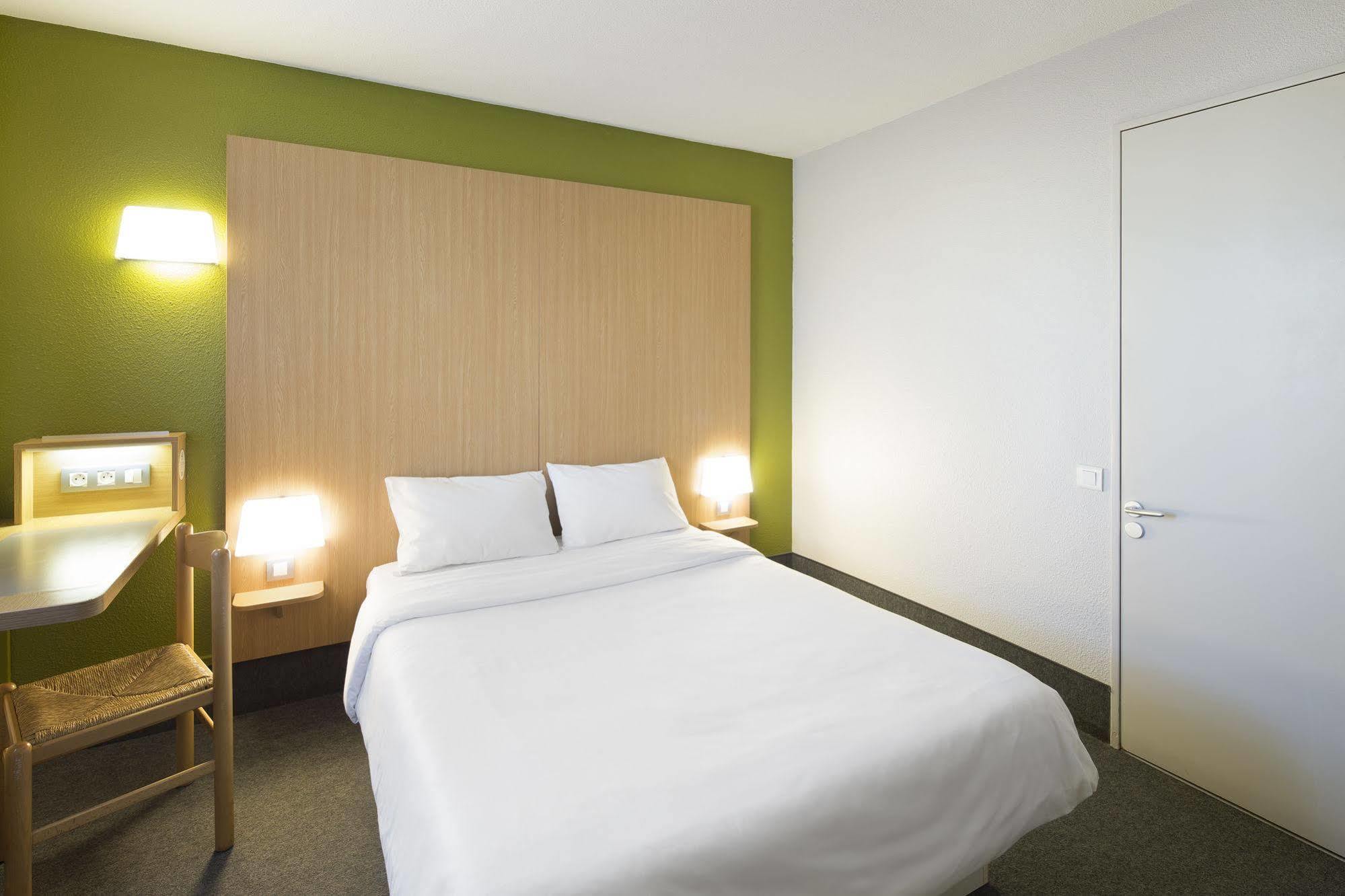B&B Hotel Troyes Saint-Parres-Aux-Tertres エクステリア 写真