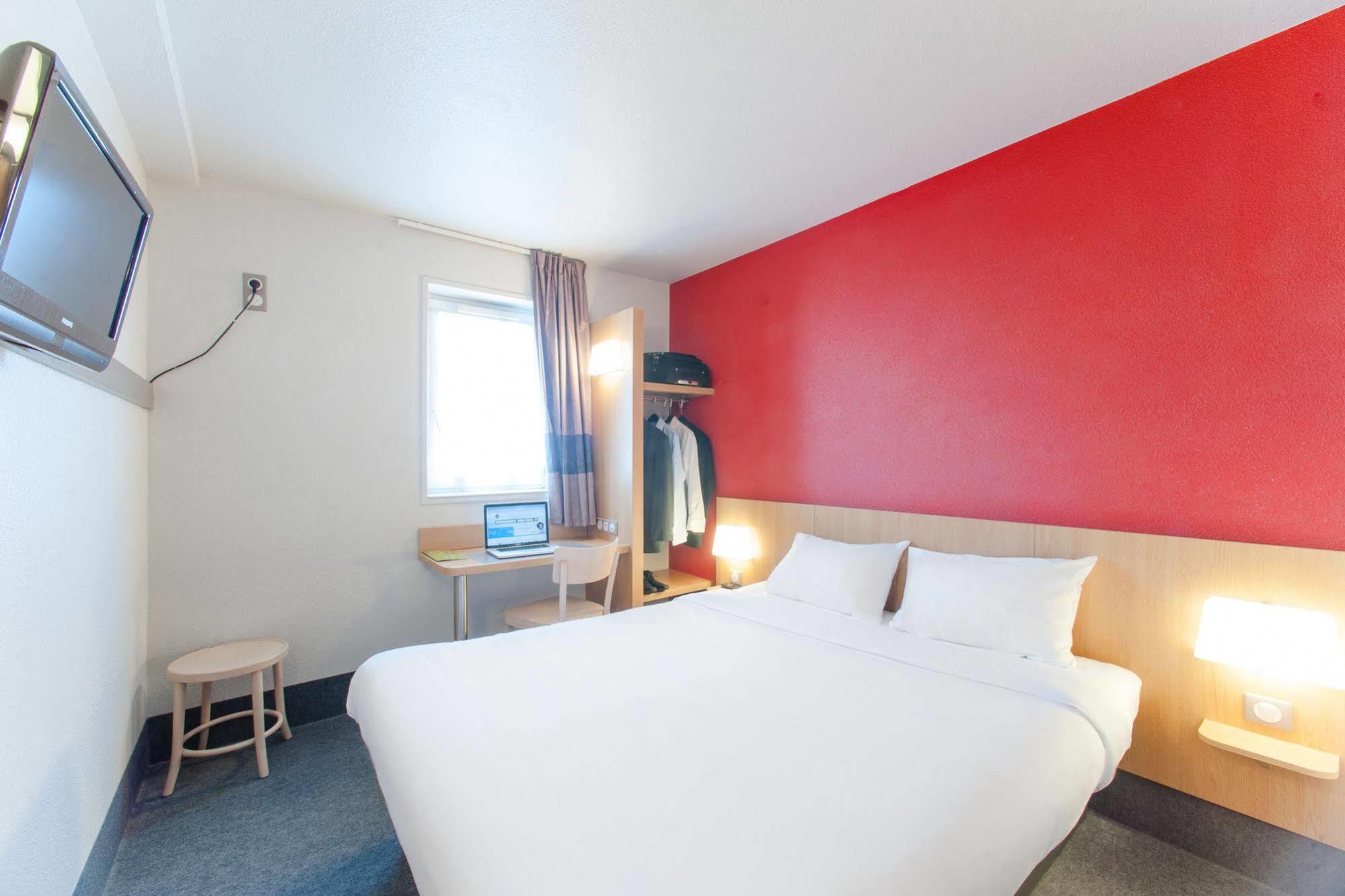 B&B Hotel Troyes Saint-Parres-Aux-Tertres エクステリア 写真